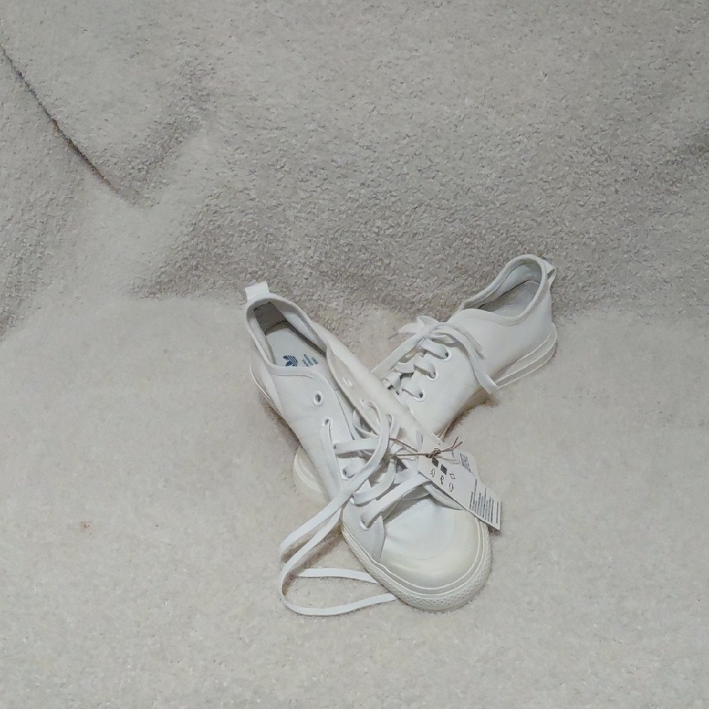 adidas Mens Classic White Sneakers